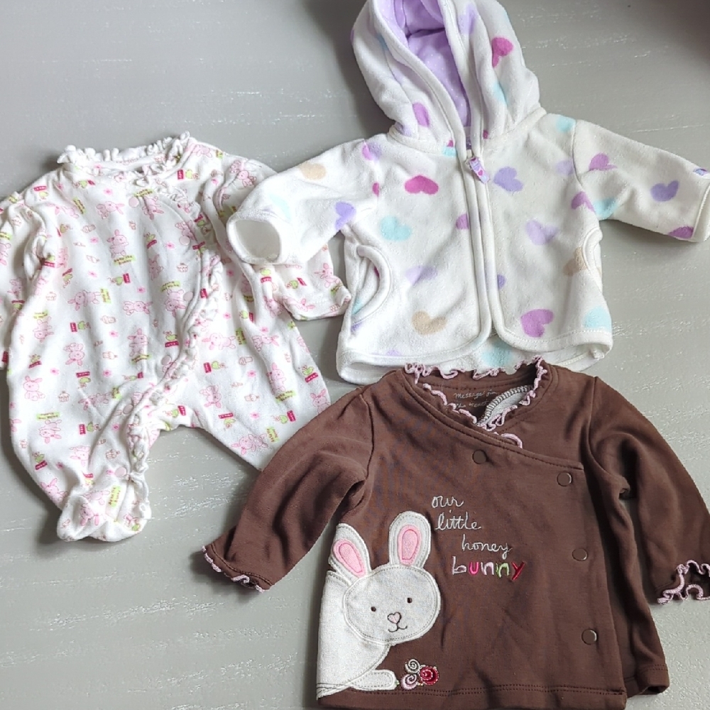 Adorable Baby Clothing Set with‎ Bunny Design